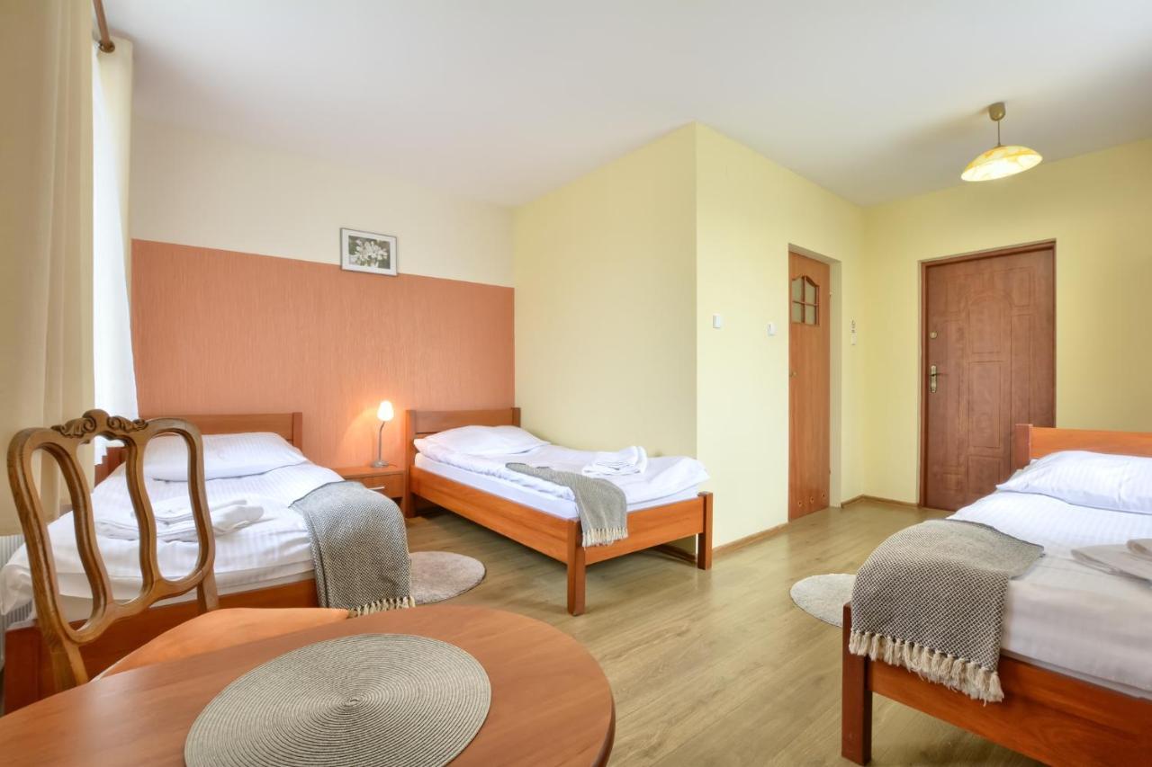 Noclegi Walbrzych - Pokoje Konrad Exterior foto